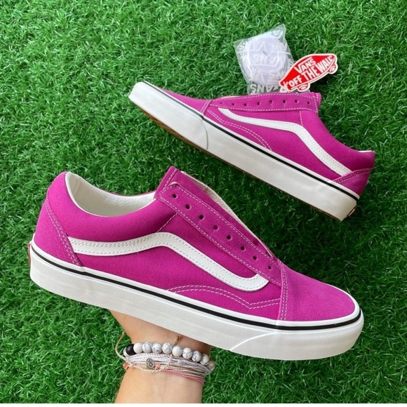 NEW "Old Skool" Authentic Vans in fuschia color - Picture 4 of 6